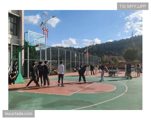 起跳接触判罚的判定要点有哪些？篮球规则详细解读